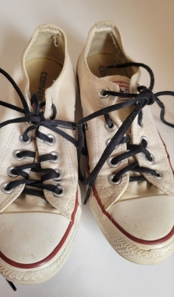 Converse All Stars white w blue red stripes size‎ 5 men 7 women sneakers